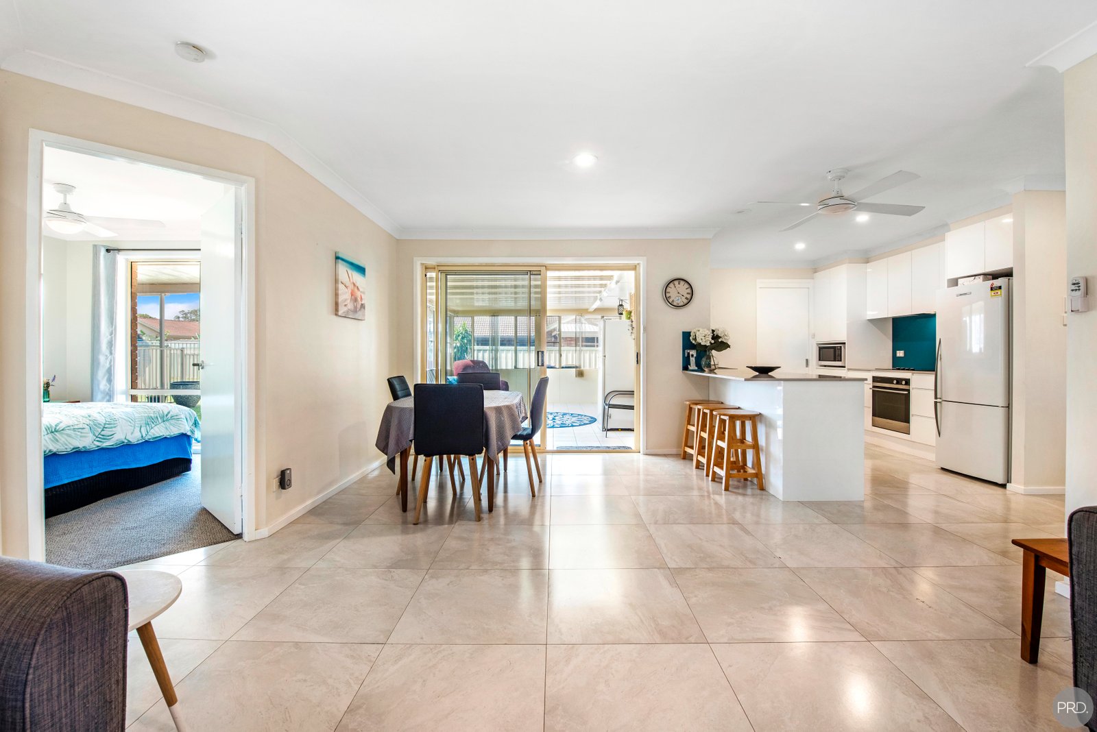 22 Compass Close SALAMANDER BAY 11