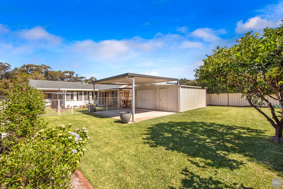 22 Compass Close SALAMANDER BAY 6