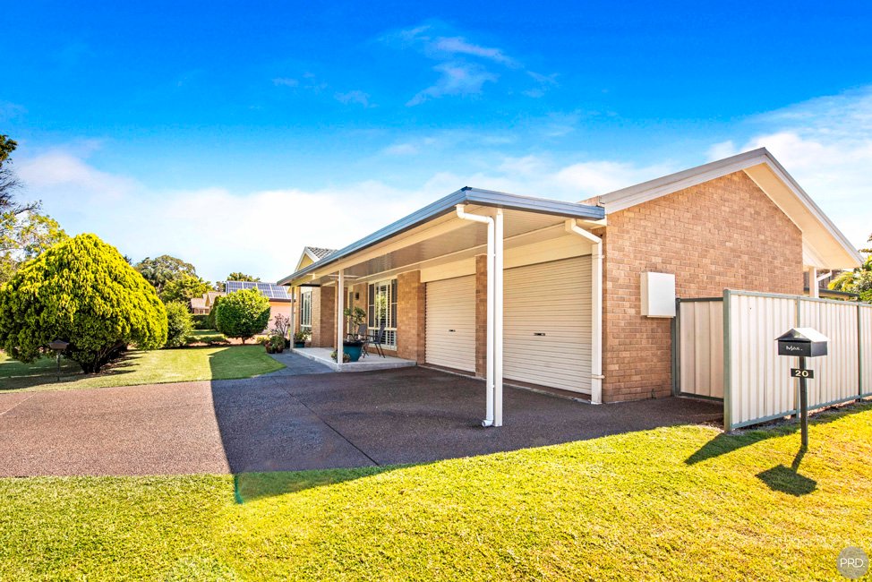 22 Compass Close SALAMANDER BAY 13