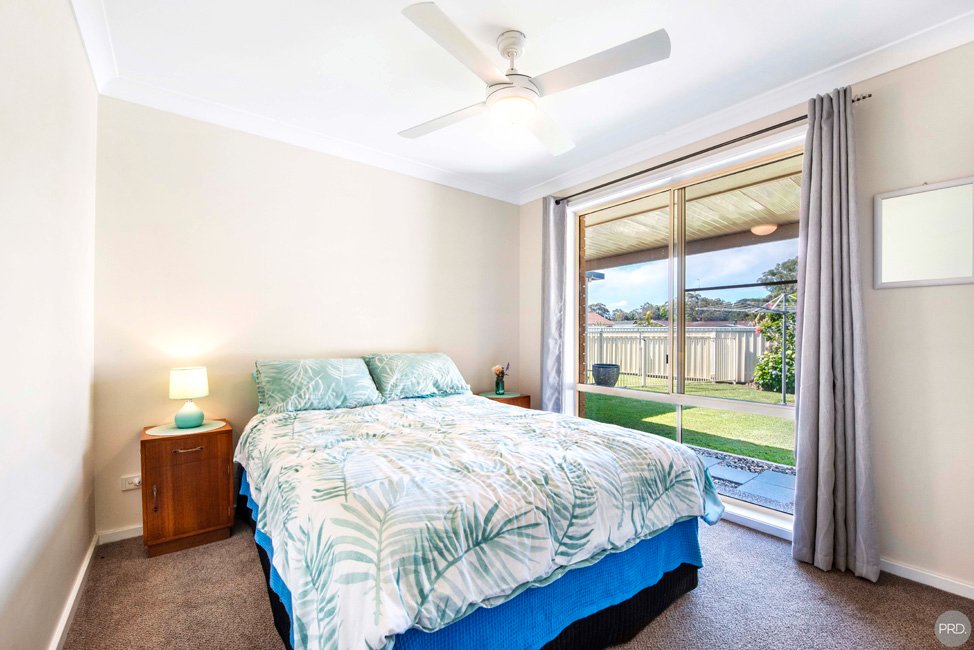 22 Compass Close SALAMANDER BAY 16