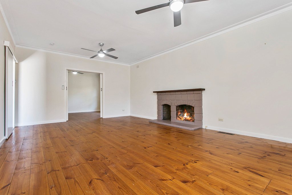 22 Cook Street FLORA HILL 2