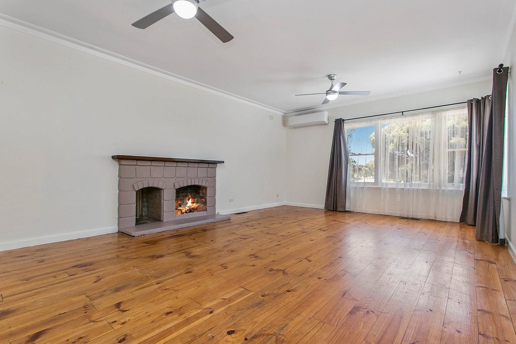 22 Cook Street FLORA HILL 3