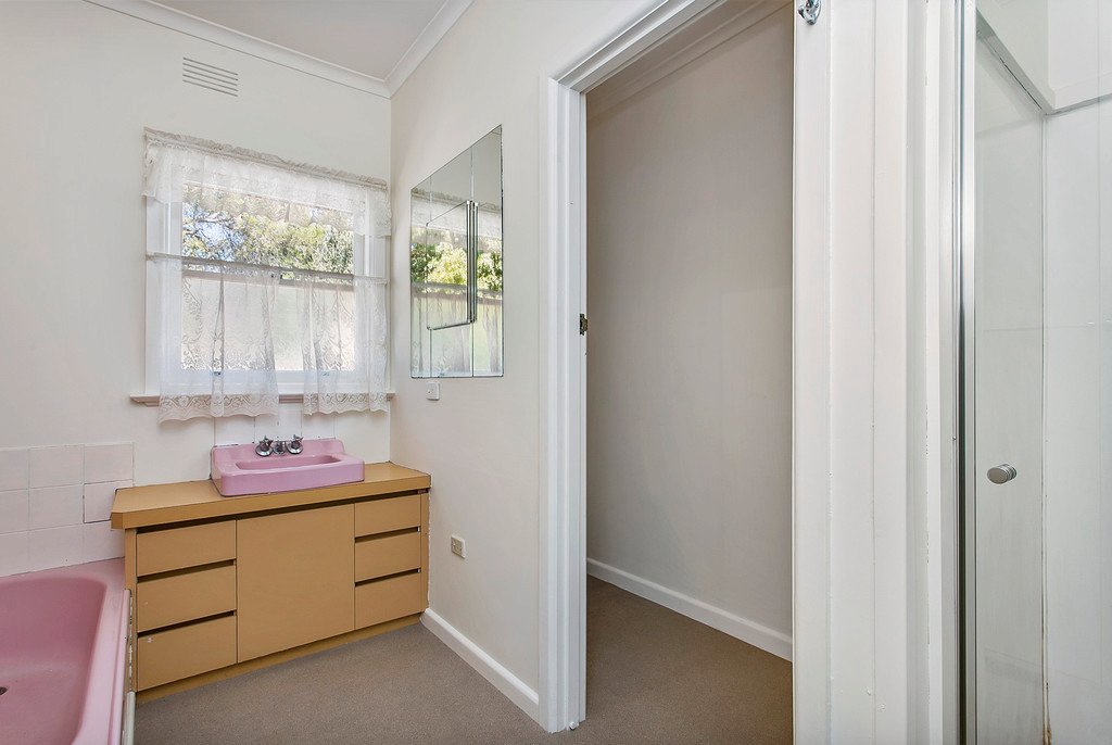 22 Cook Street FLORA HILL 8