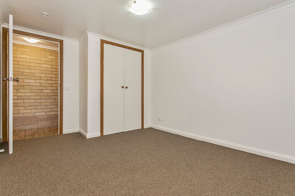 22 Cook Street FLORA HILL 9