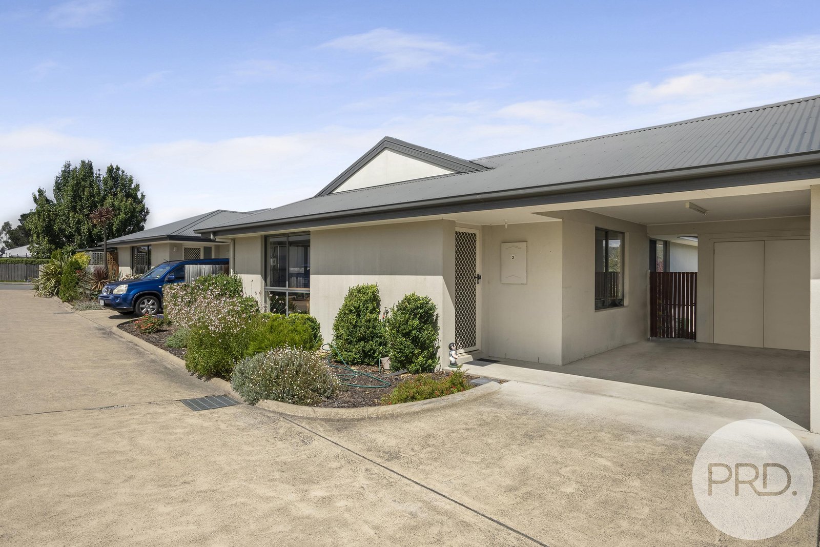 2/2 Cottage Road KINGSTON 2