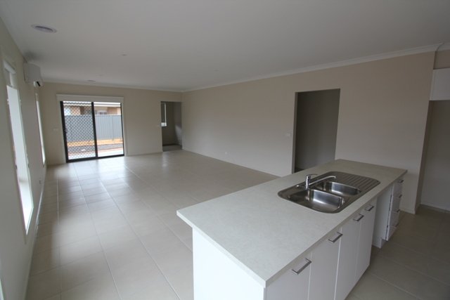 22 Craven Street Lucas 11