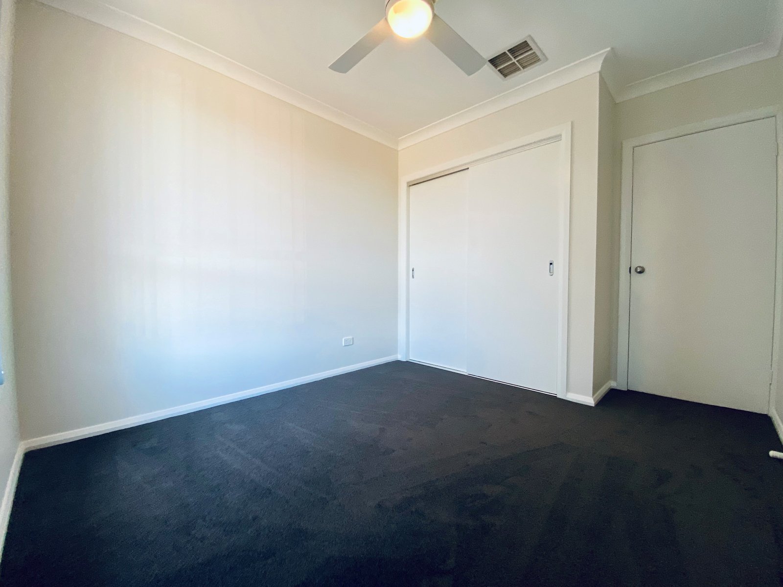 22 Cunningham Street TAMWORTH 11