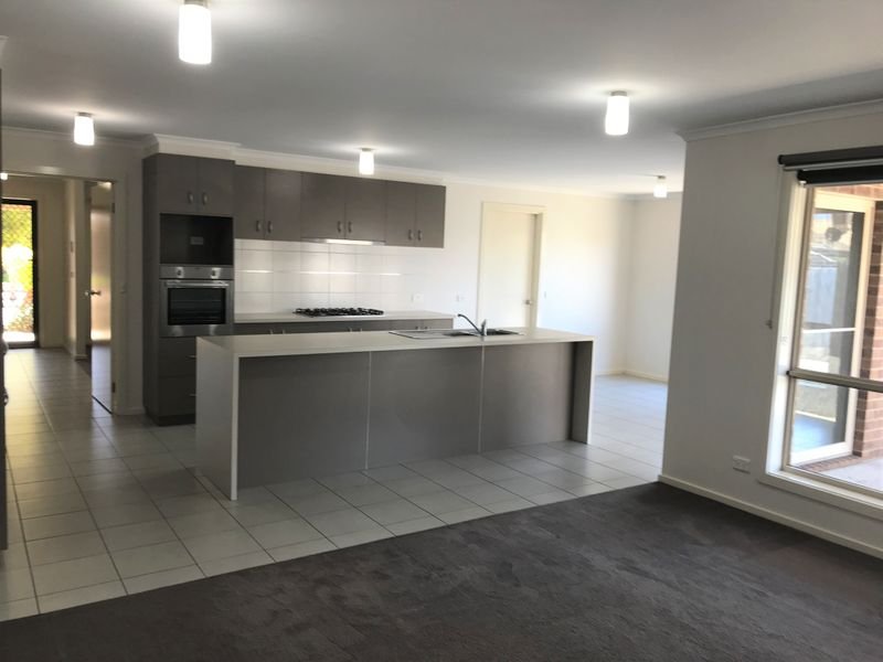 Gallery: 22 Curtain Drive