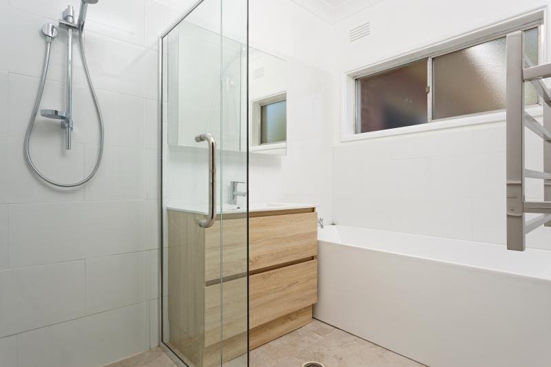 22 Dalkeith Avenue LAKE ALBERT 5