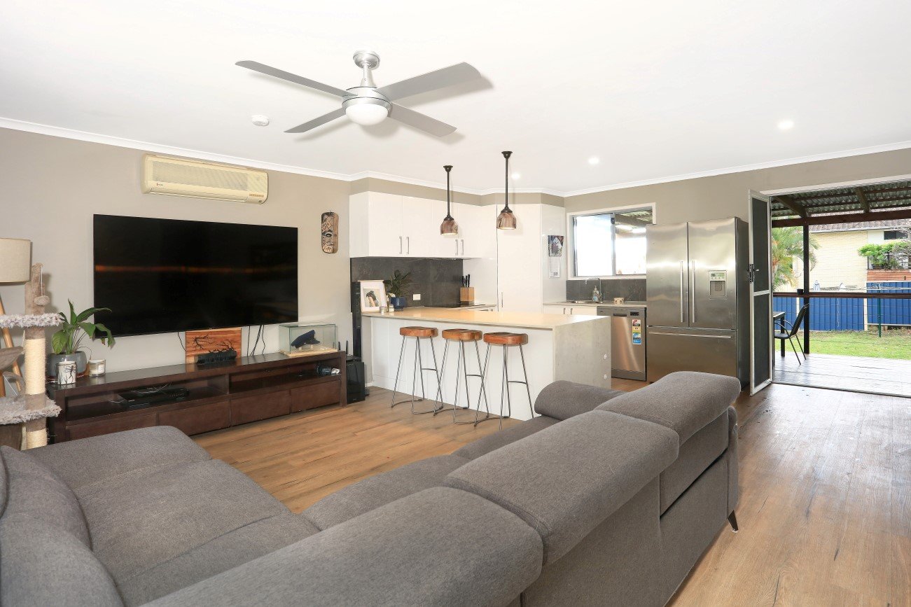 22 Darling Crescent MOLENDINAR 5