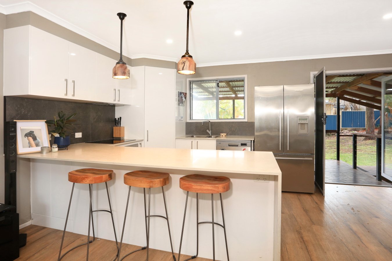 22 Darling Crescent MOLENDINAR 7