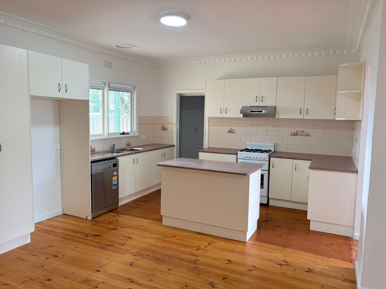 Gallery: 22 Darriwill Street