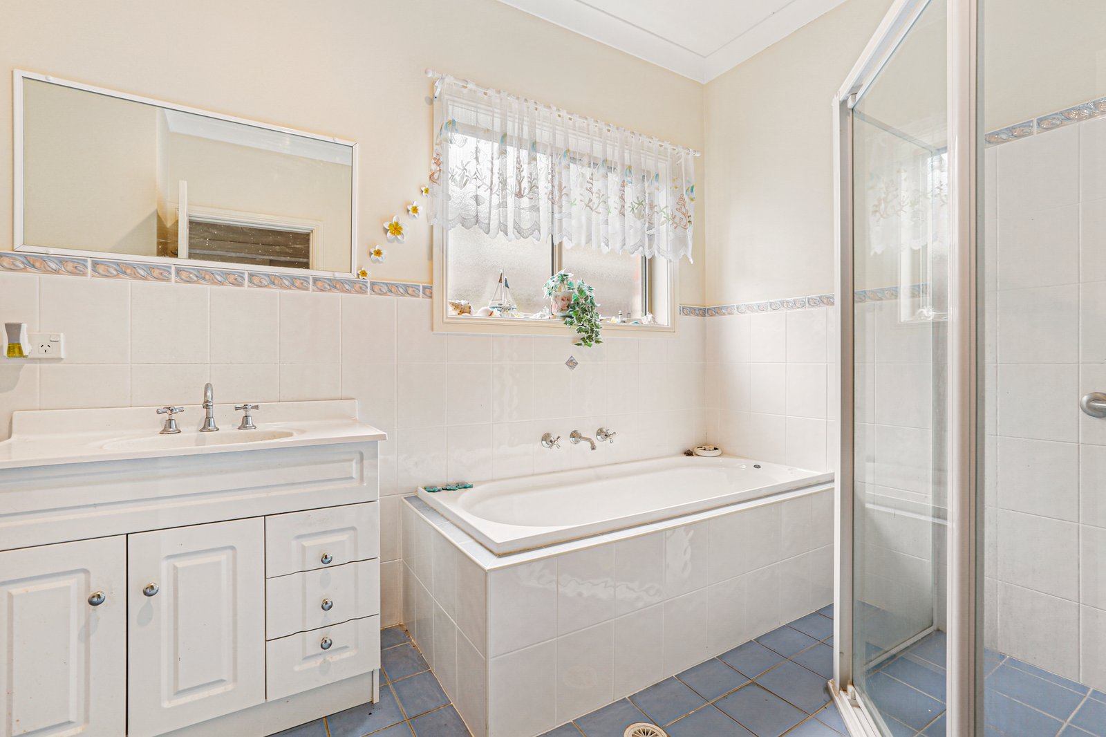 22 Delmont Place KANAHOOKA 8