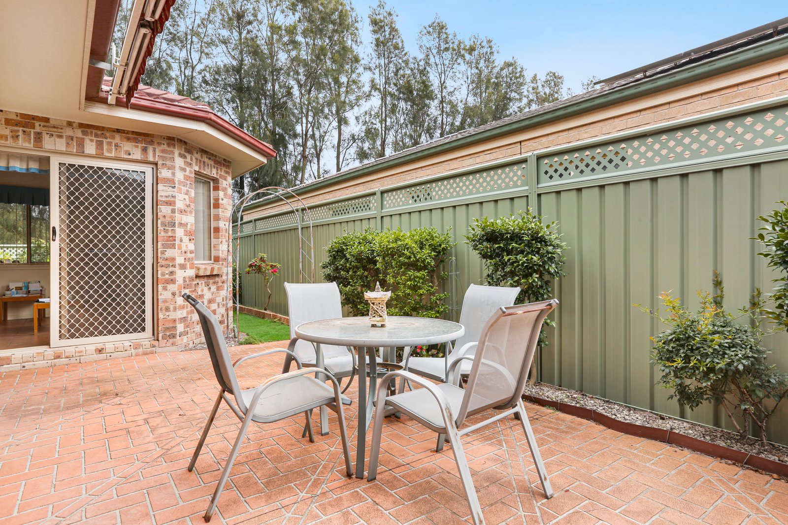 22 Delmont Place KANAHOOKA 9