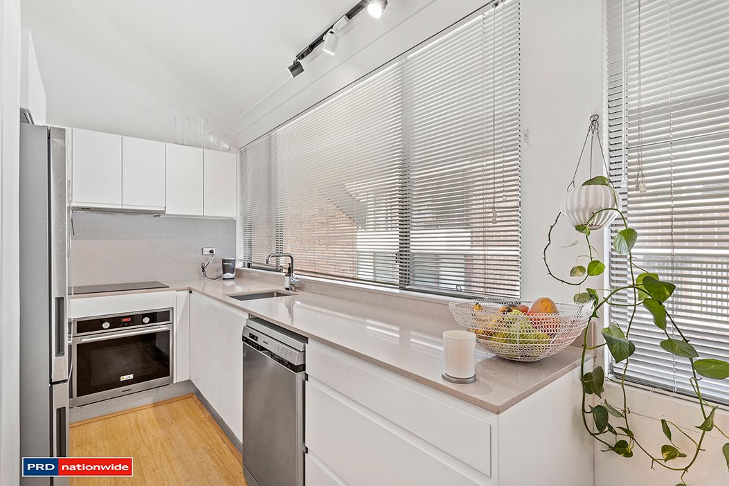 2/2 Donald Street NELSON BAY 2