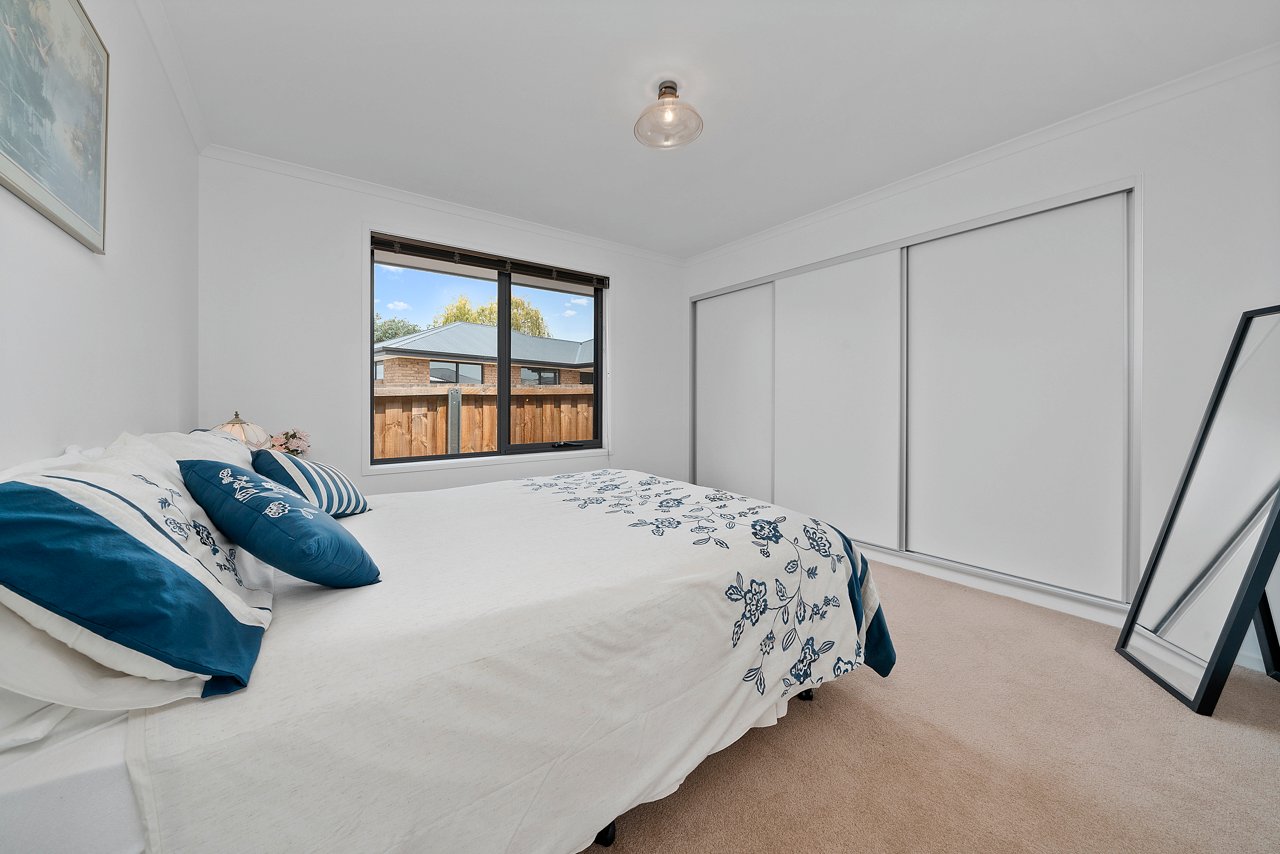 22 Dudley Drive BRIGHTON 18