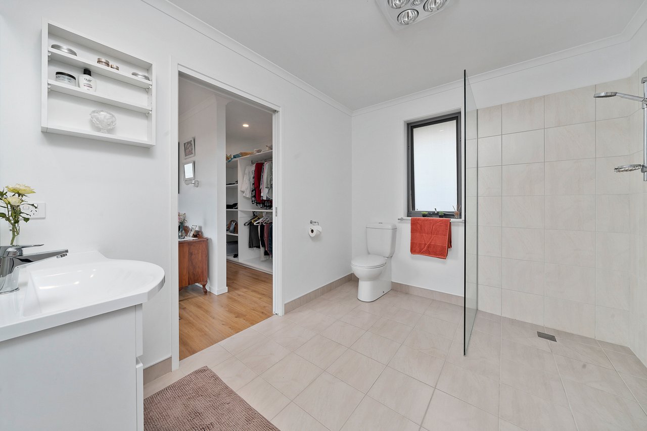 22 Dudley Drive BRIGHTON 20