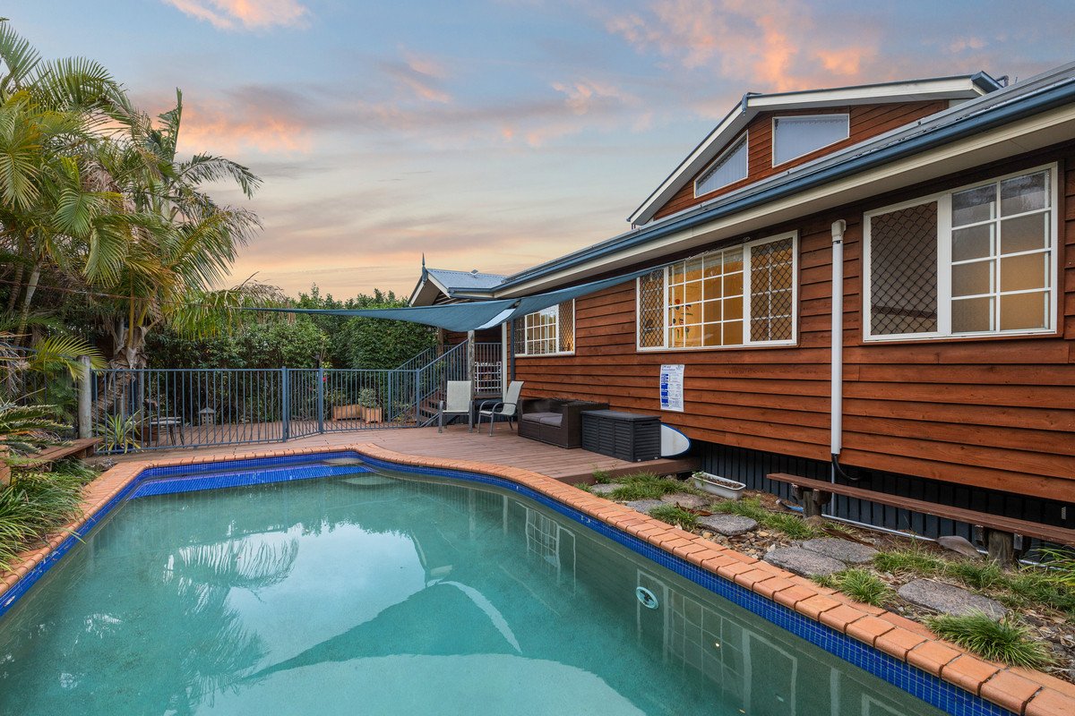 22 Dulcie Drive Burleigh Heads 19