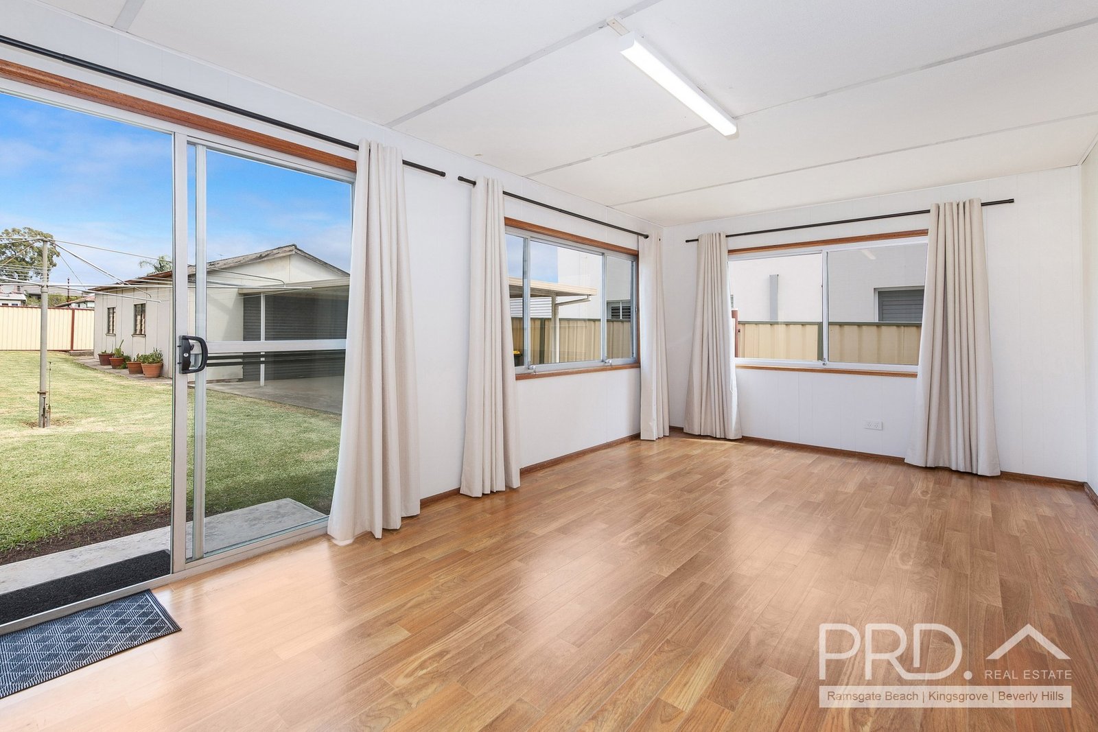 22 Dunkirk Avenue KINGSGROVE 4