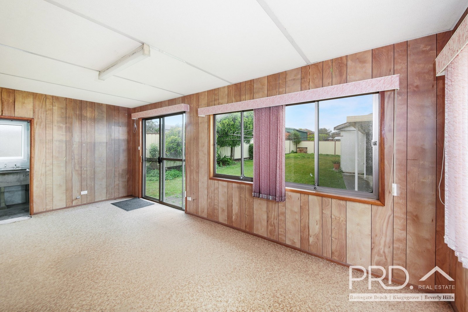 22 Dunkirk Avenue KINGSGROVE 6