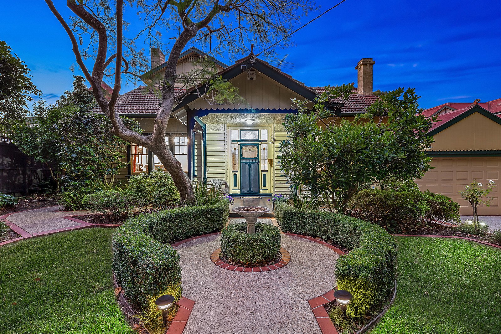 22 Durham Road, Surrey Hills, VIC