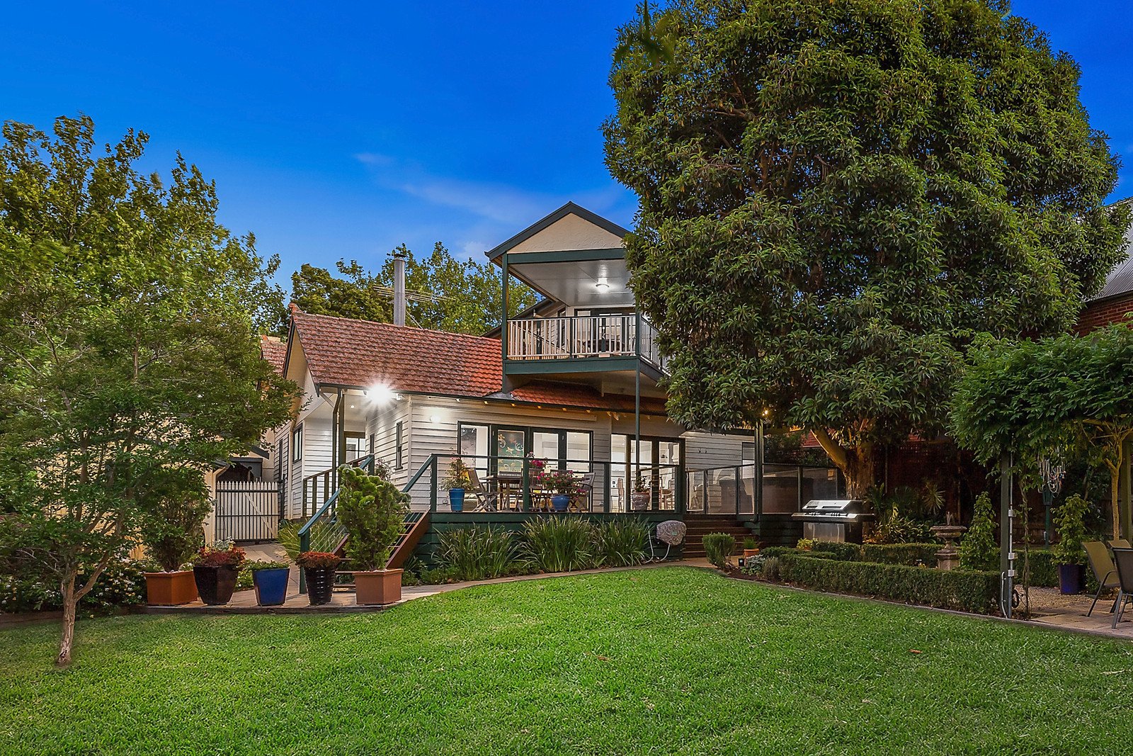 22 Durham Road, Surrey Hills, VIC