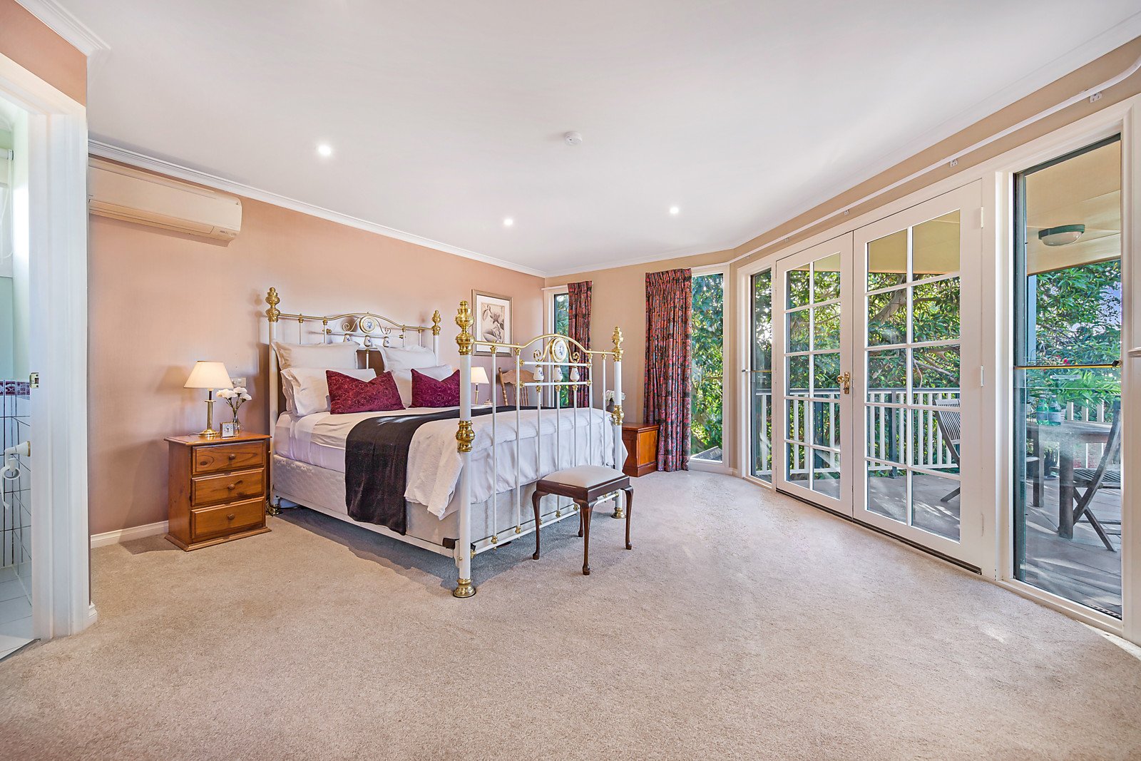 22 Durham Road, Surrey Hills, VIC