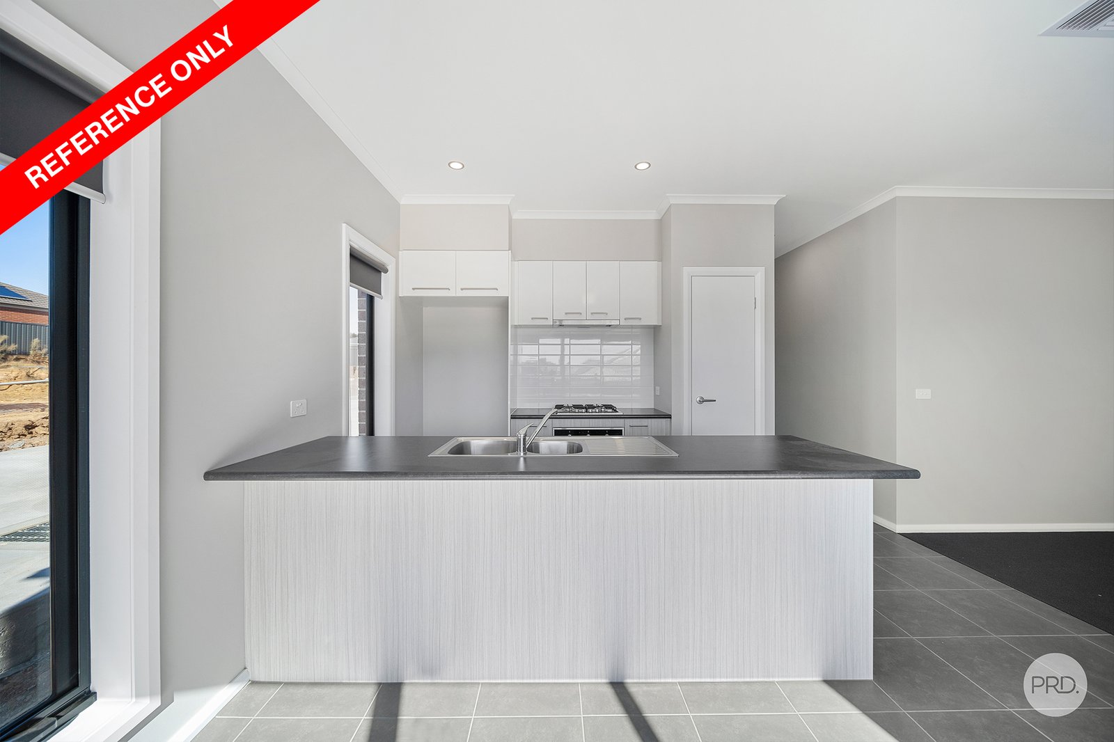 2/2 Eldridge Court KANGAROO FLAT 3