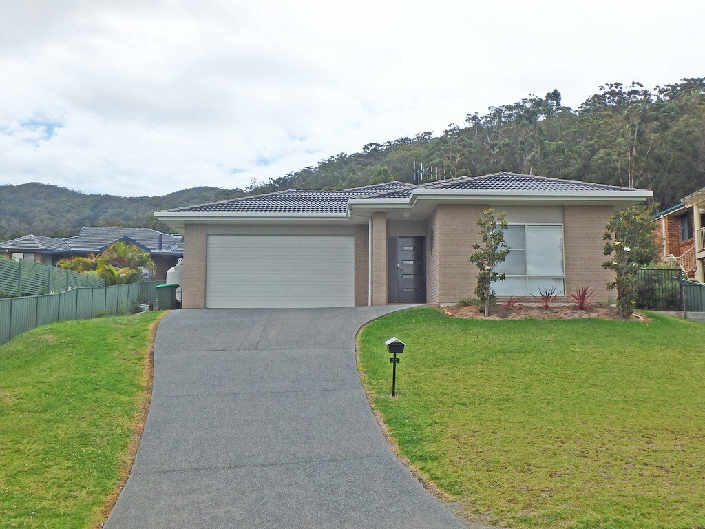 22 Ellerslie Crescent LAURIETON 1