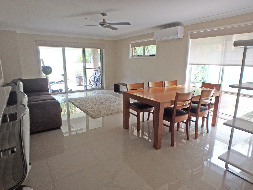 22 Ellerslie Crescent LAURIETON 2