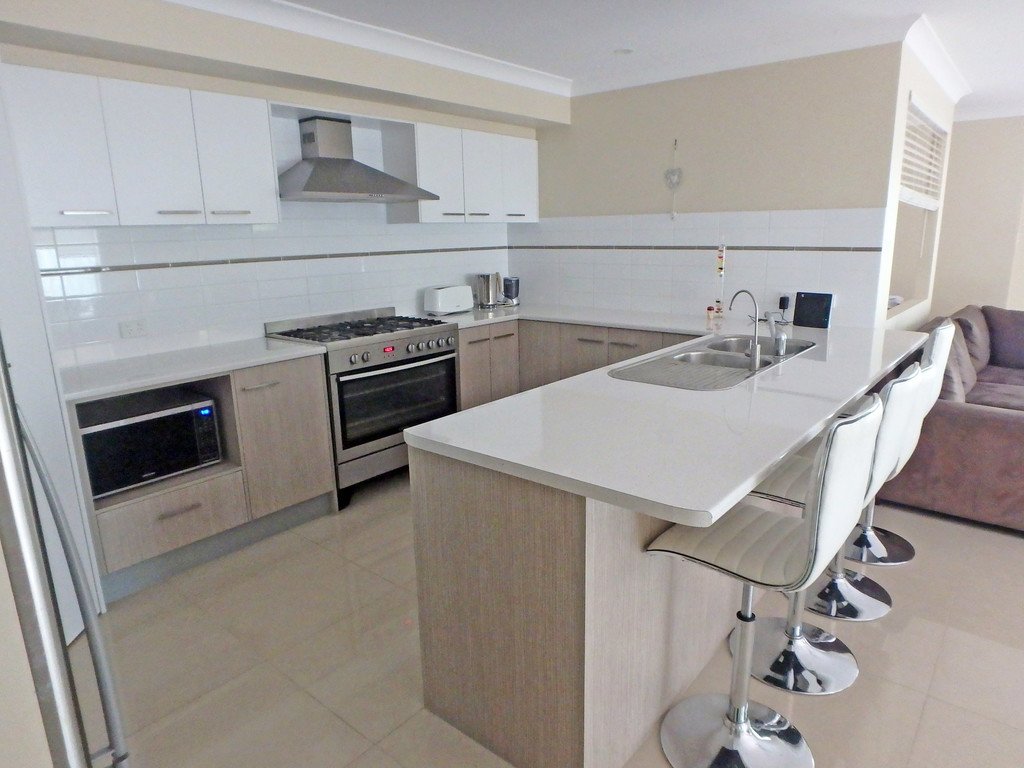 22 Ellerslie Crescent LAURIETON 3