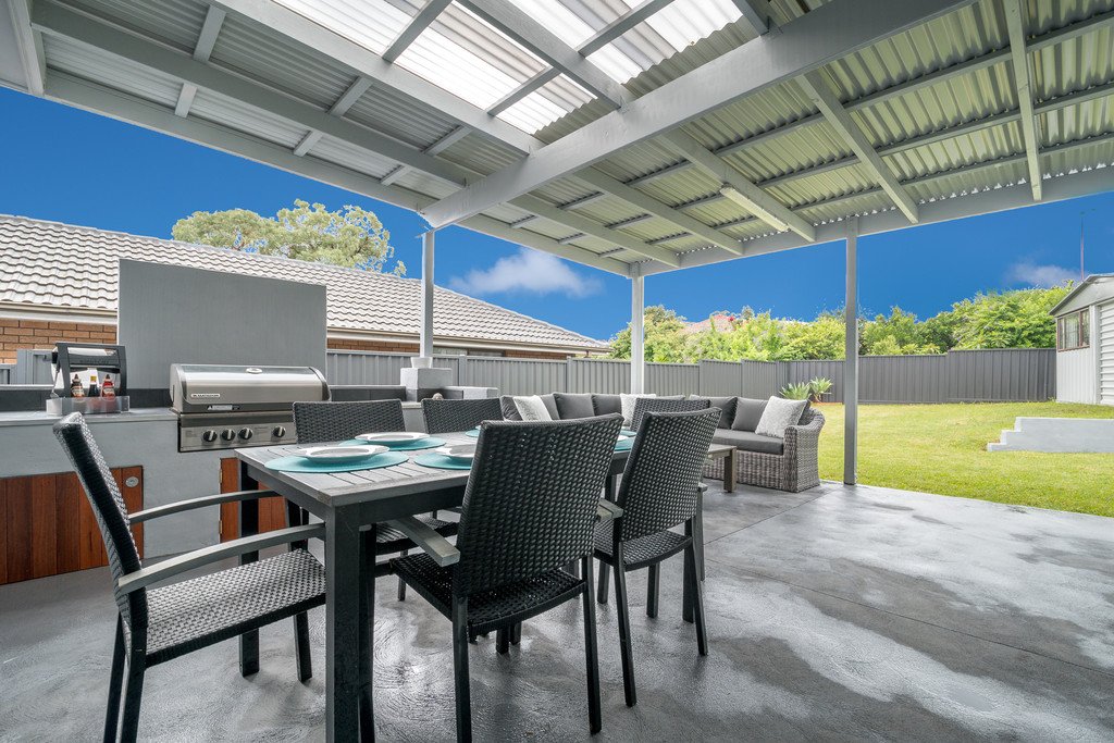 22 Elouera Crescent KANAHOOKA 12