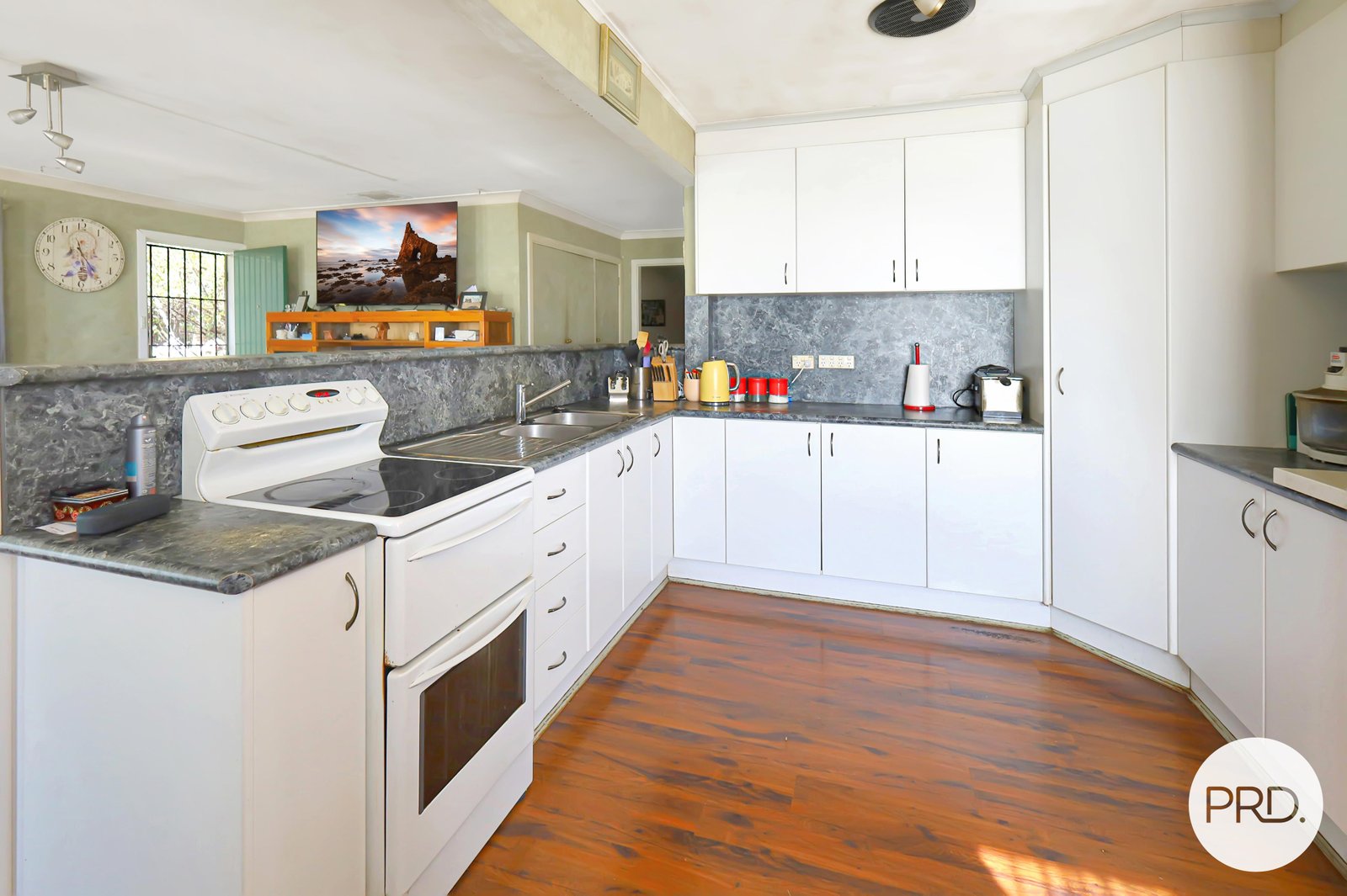 22 Elsham Avenue ORANGE 2