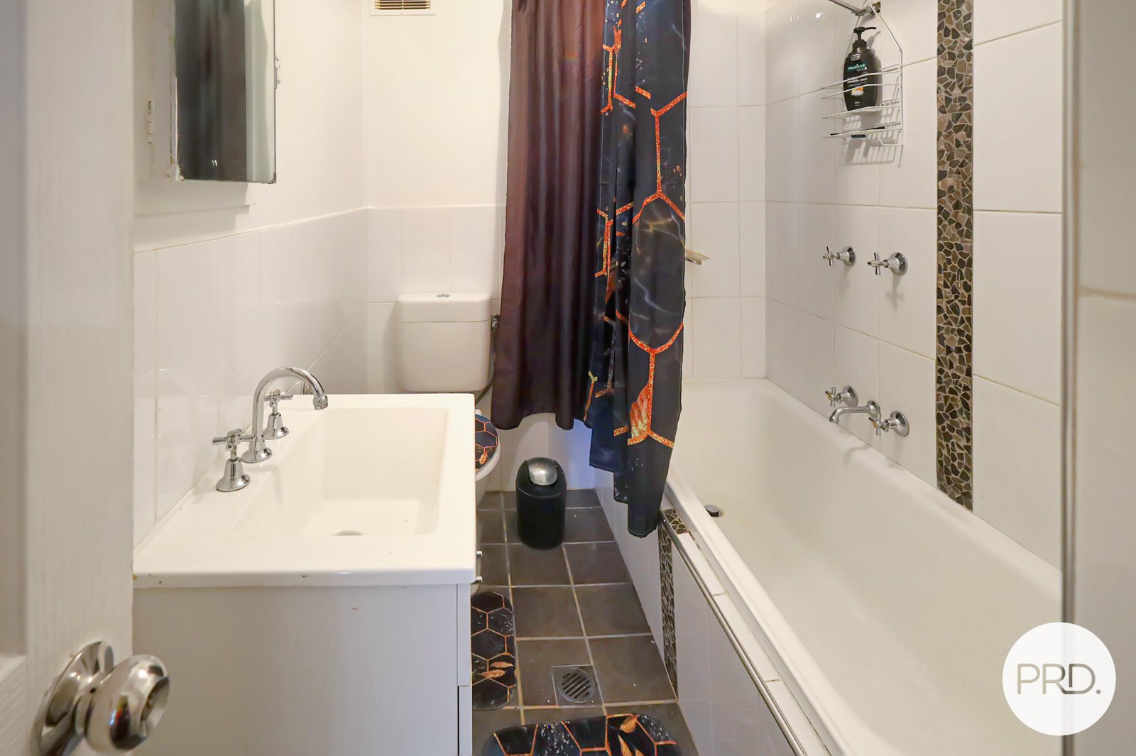 22 Elsham Avenue ORANGE 9