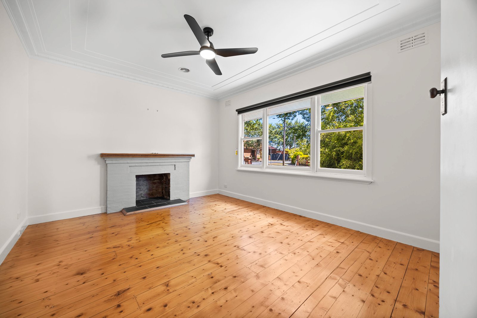Gallery: 22 Essex Street