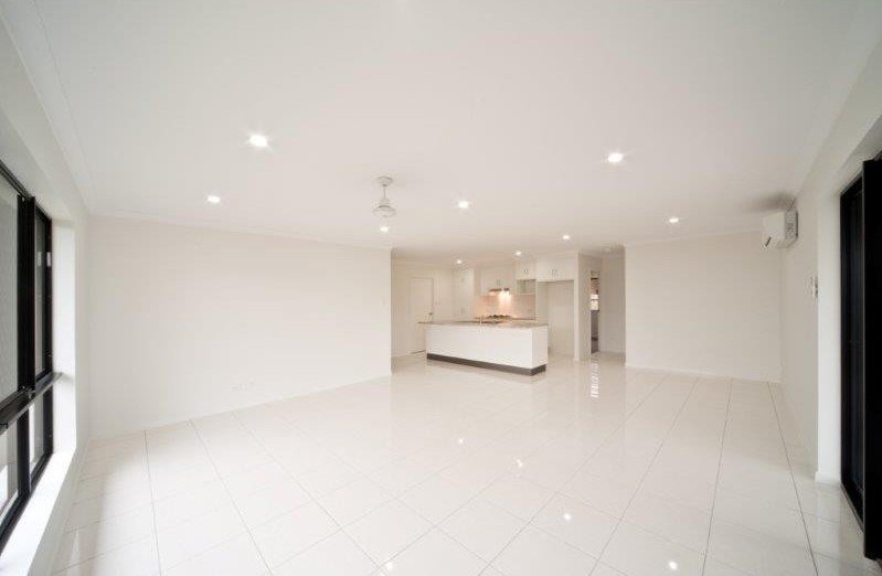 22 Fairweather Road CANNONVALE 4