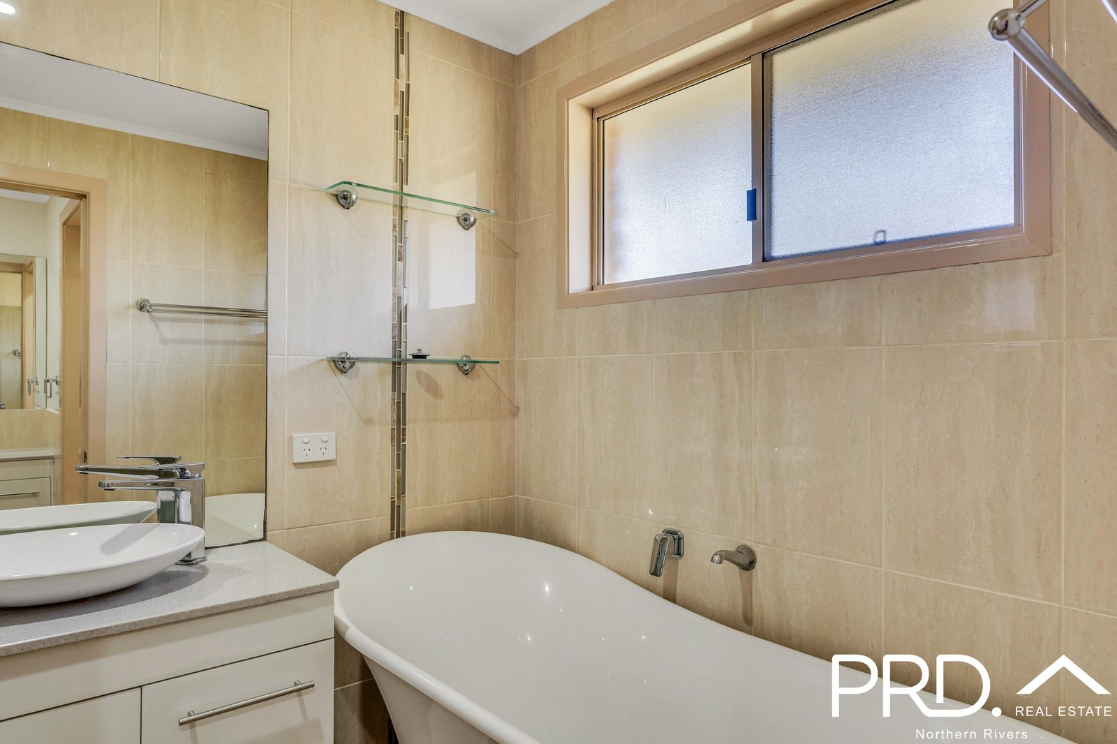 22 Figtree Drive CASINO 14