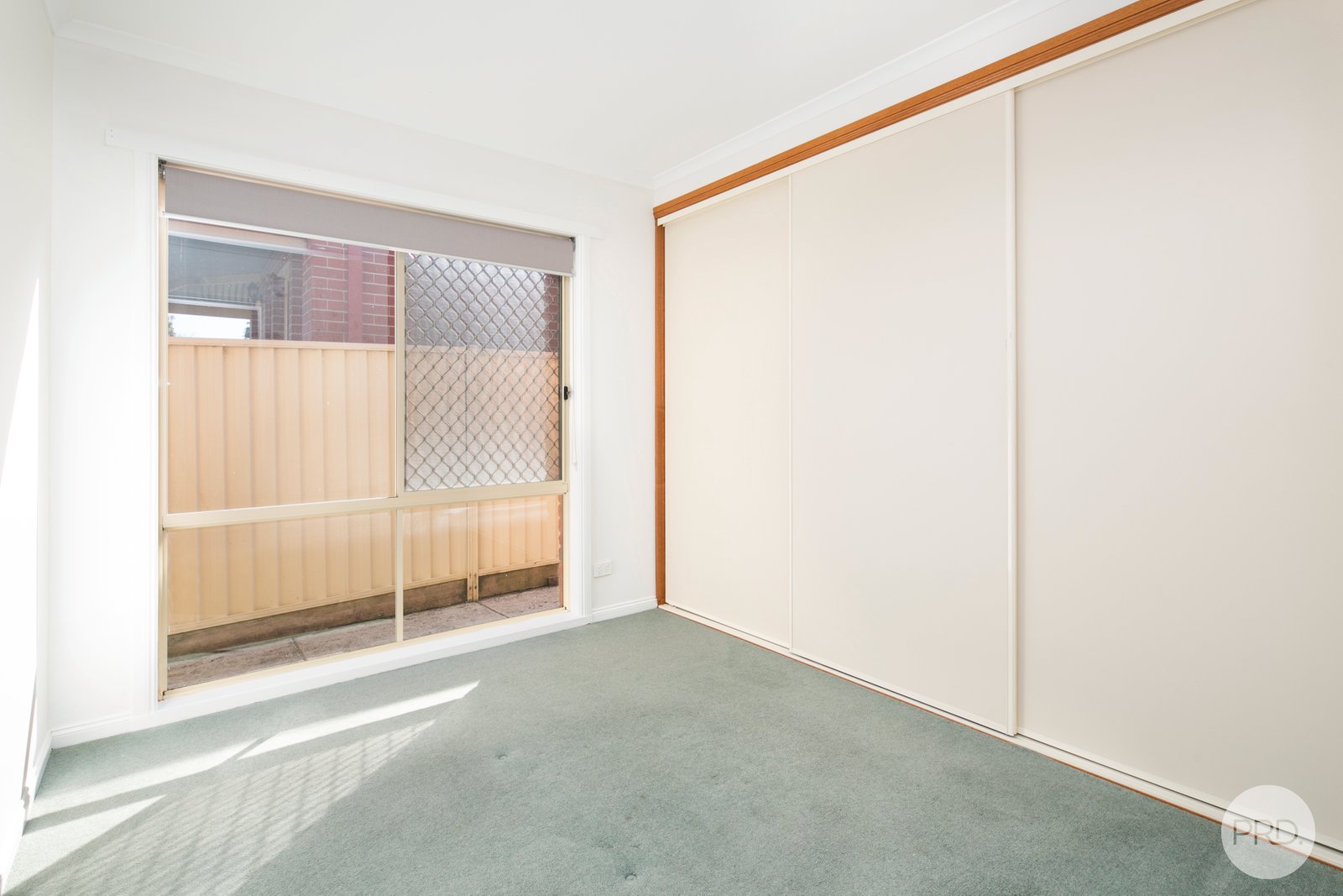 2/2 Finley Court MOUNT CLEAR 8