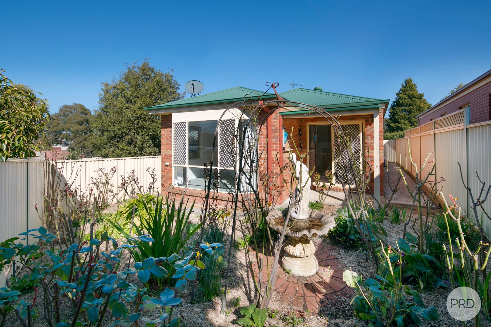 2/2 Finley Court MOUNT CLEAR 15