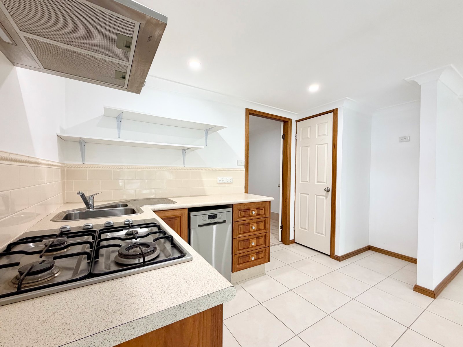 2/2 Fleet Street SALAMANDER BAY 2