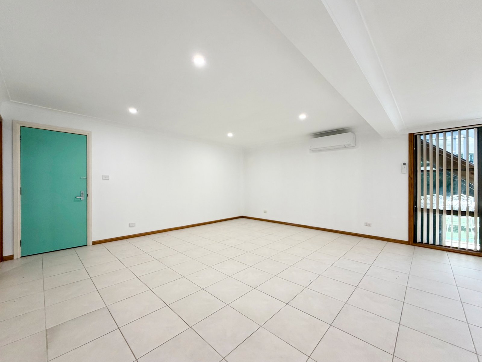 2/2 Fleet Street SALAMANDER BAY 5