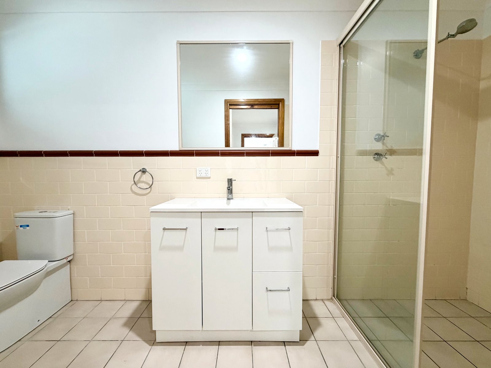 2/2 Fleet Street SALAMANDER BAY 8