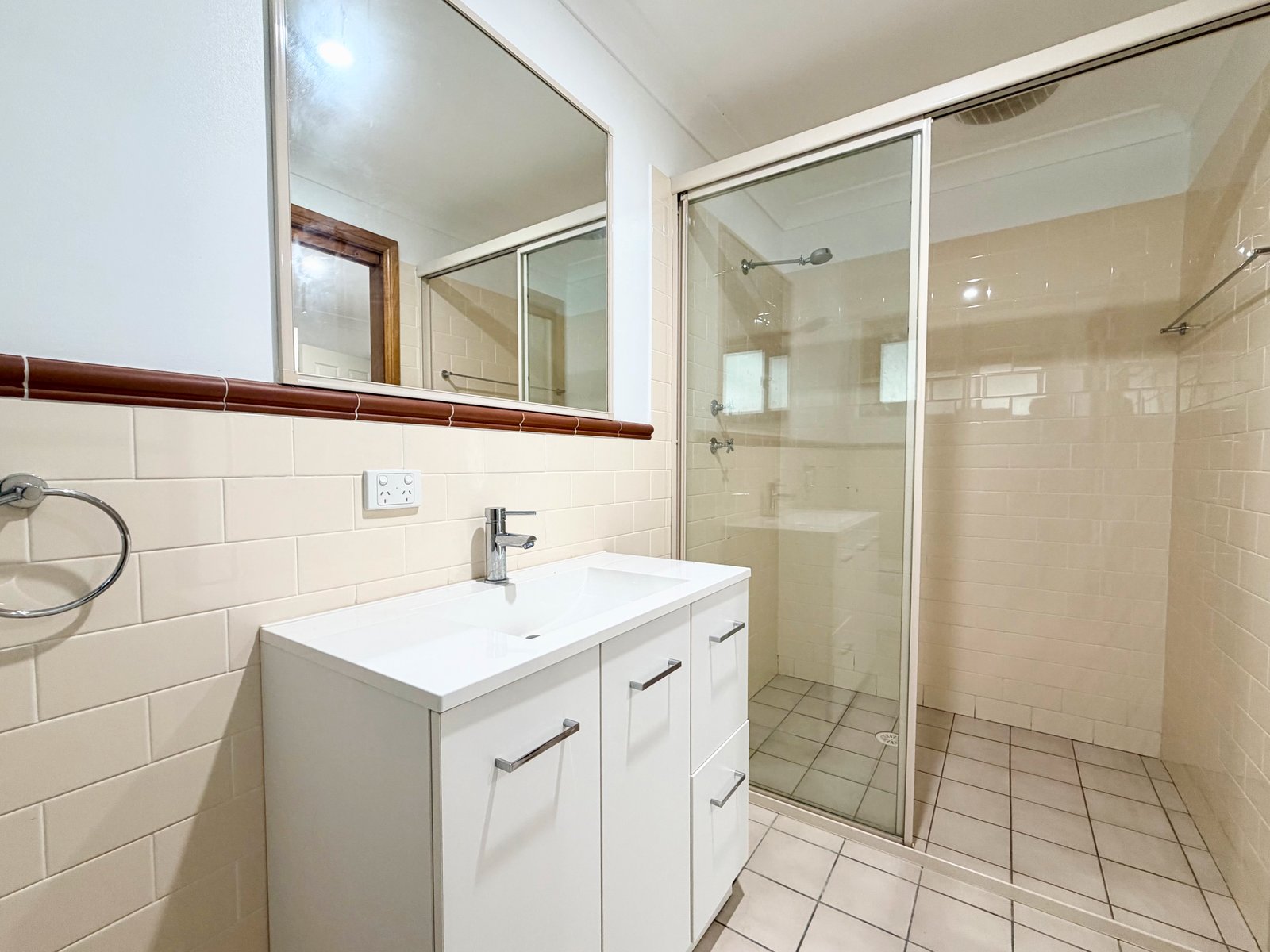 2/2 Fleet Street SALAMANDER BAY 9