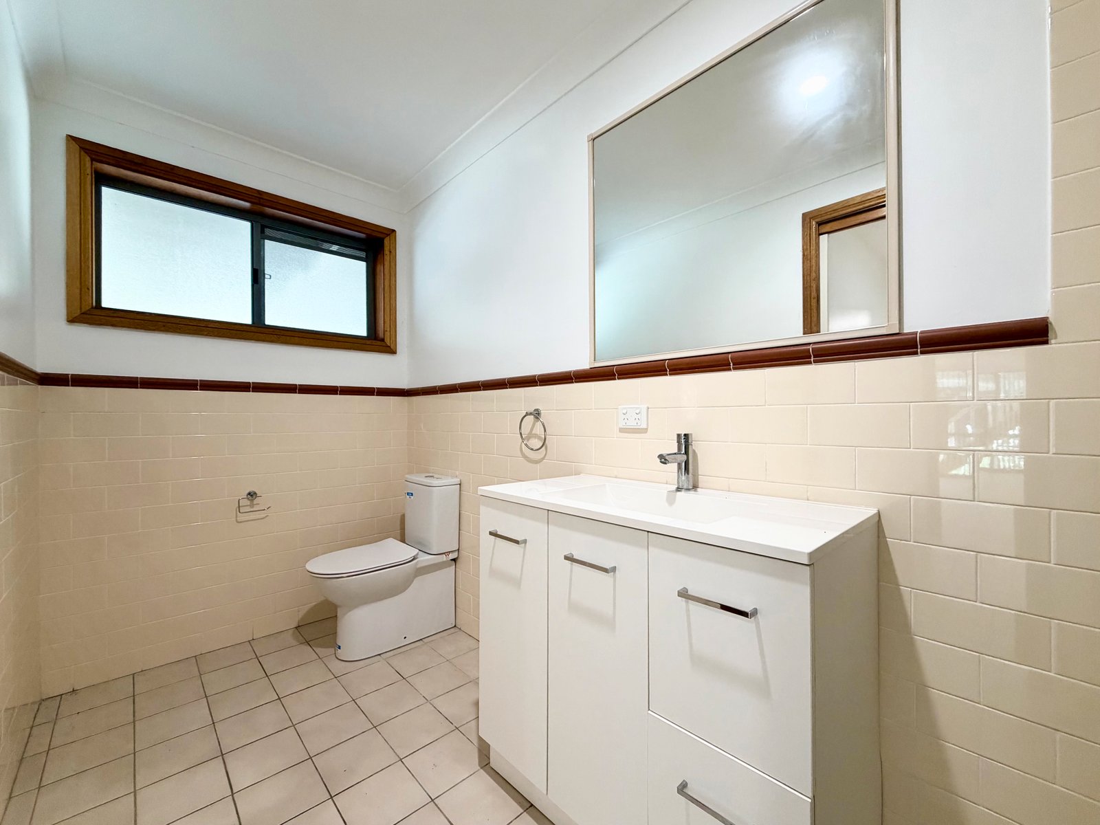 2/2 Fleet Street SALAMANDER BAY 10