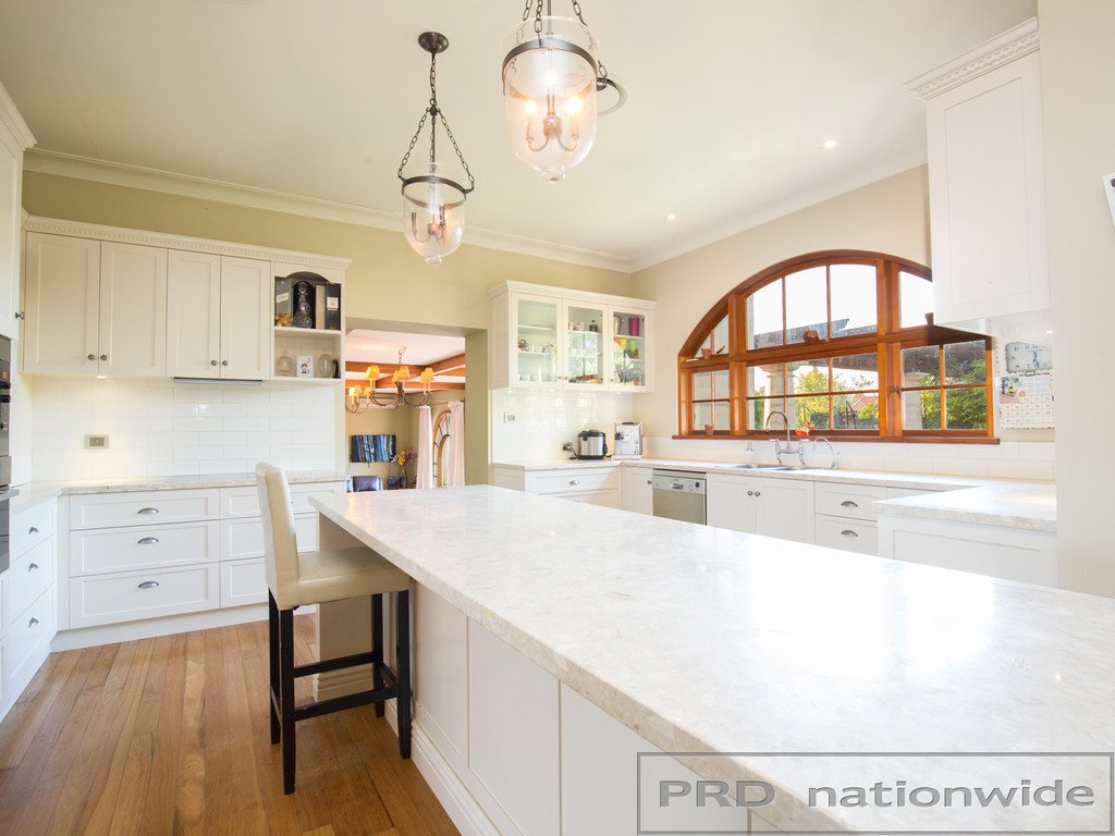 22 Forsythe Parade BLACK HILL 9