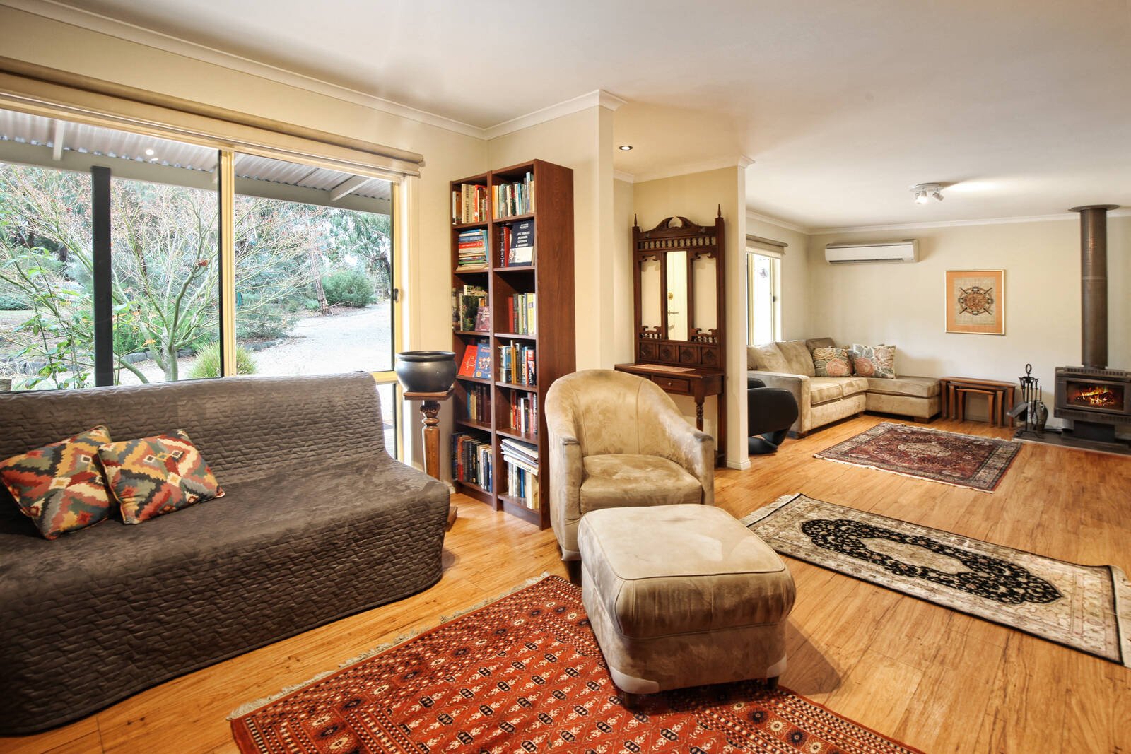 Real Estate and Property in 22 Foxes Lane, Kyneton, VIC