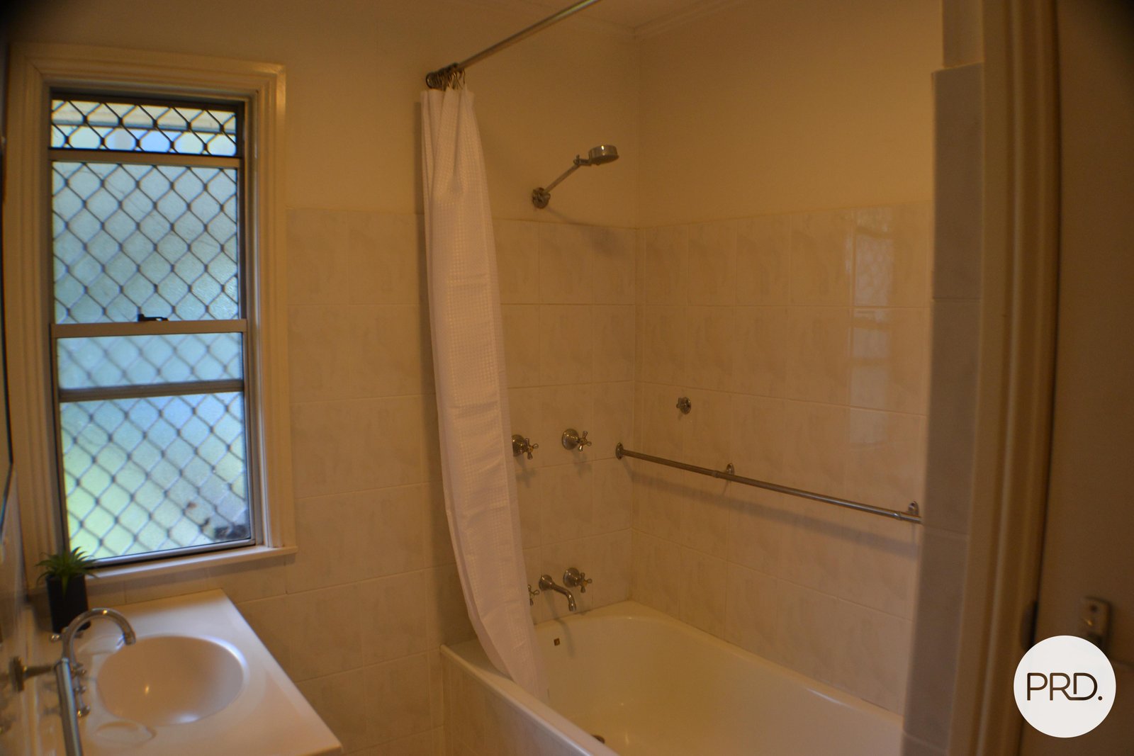 22 Frankit Street WAVELL HEIGHTS 9