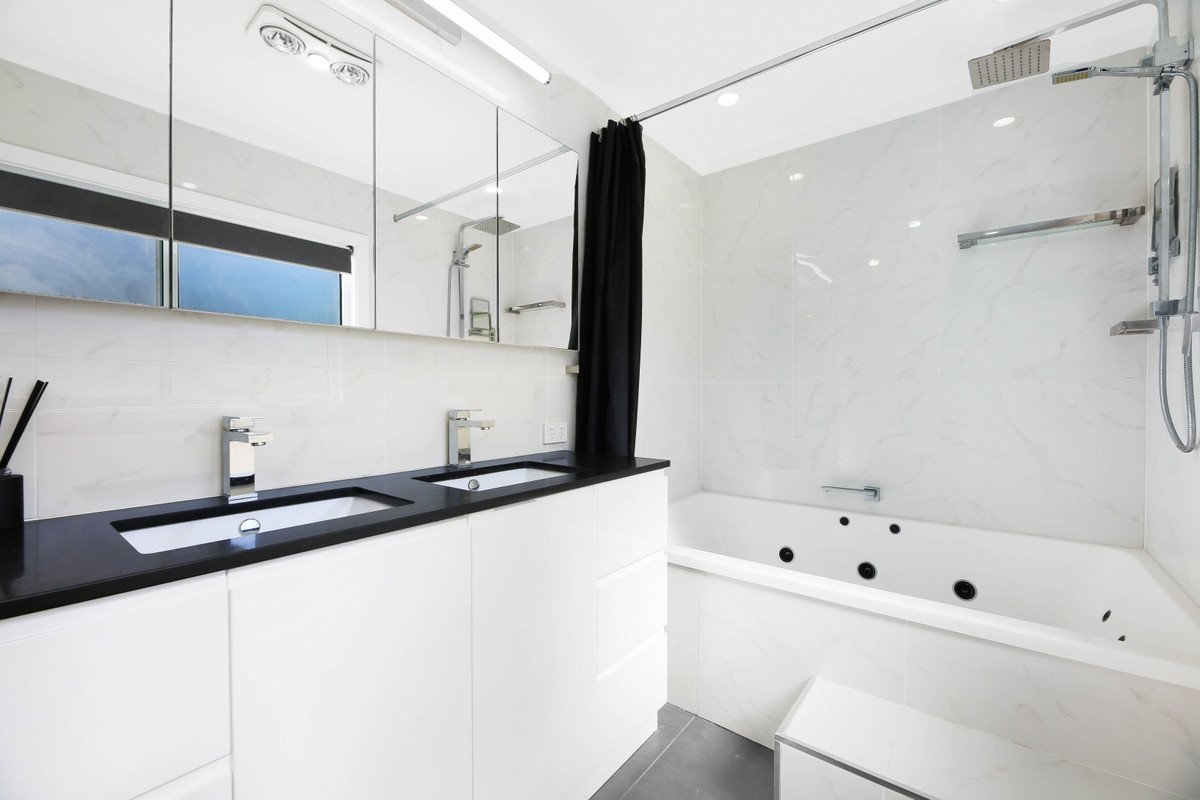 22 Friesian Court Tallebudgera 15