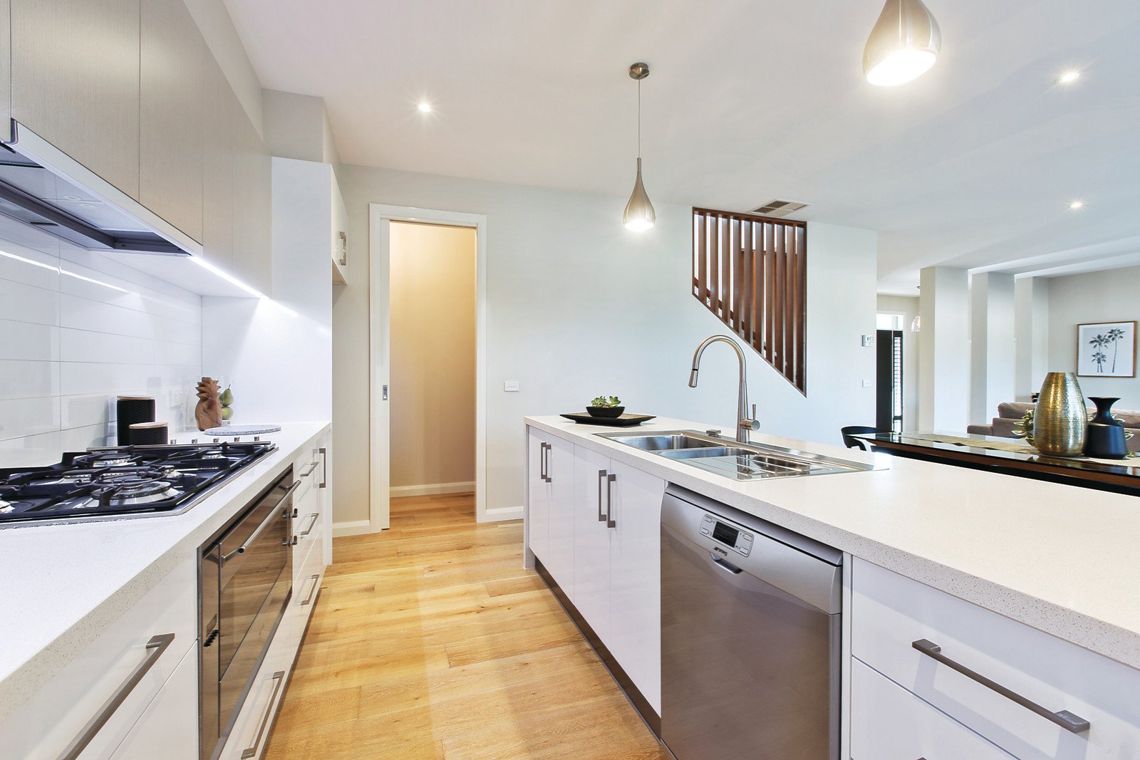 2/2 Garden Road, Camberwell, VIC