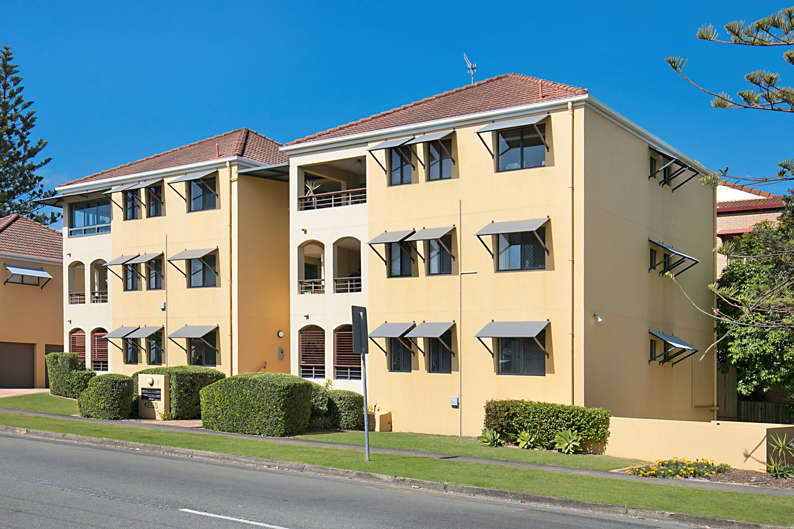 2/2 Gibson St  BILINGA 11